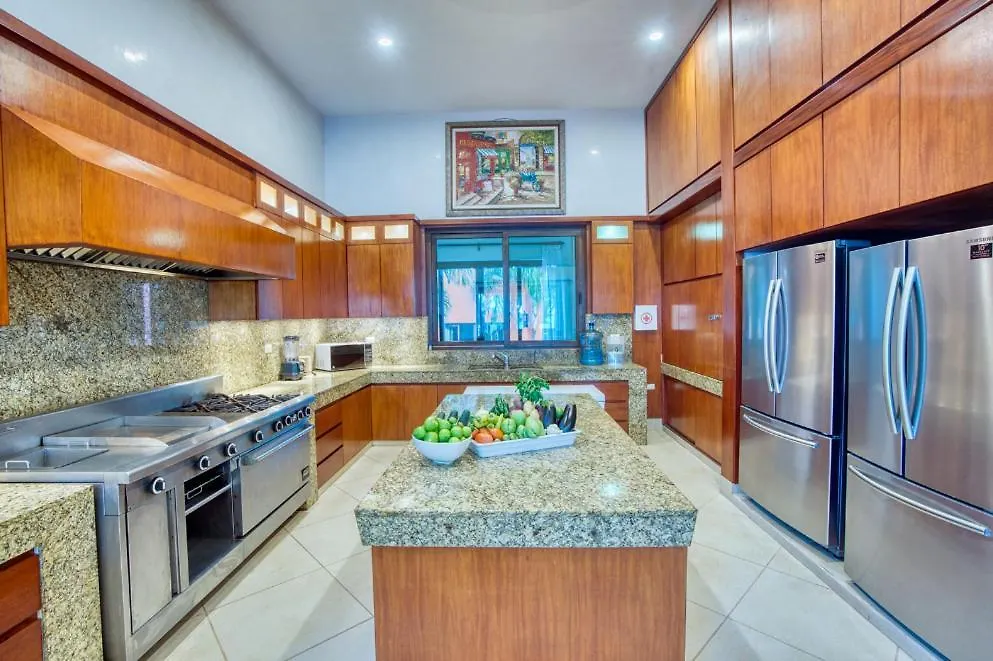 Mansion Villa In Soliman Bay For 34 Guests! تولوم